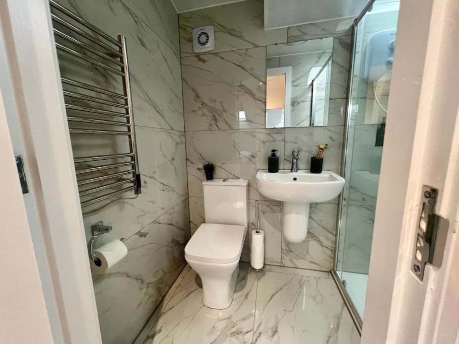 New 2 Bed Preston City Centre Flat - Sleeps 4 מראה חיצוני תמונה